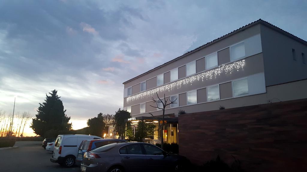 Hotel & Restaurant Figueres Parc Los Hostalets de Llers Eksteriør bilde